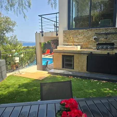 Villa La Lezarde